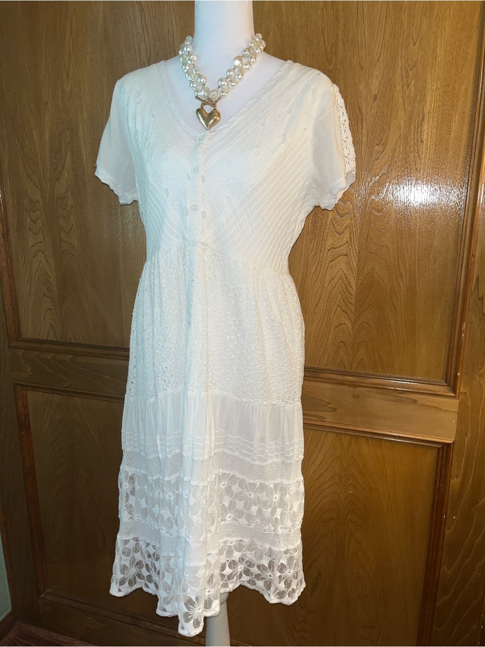 Sz 6 Sundance Lilly of the Valley White Eyelet Dress